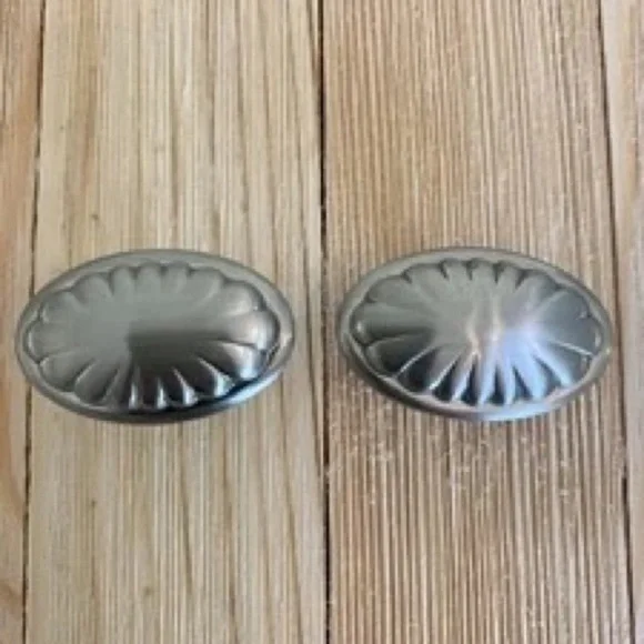 Set of 2 Satin Nickel Oval Shell Knob Cabinet Pulls Flower Drawer Knobs Hardware - Picture 10 of 10